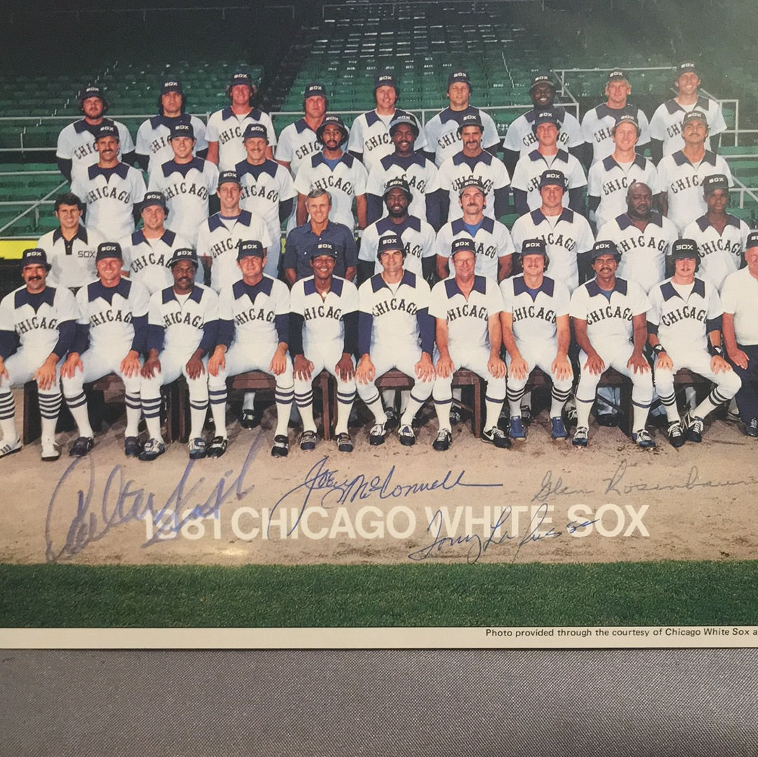 1981 Chicago White Sox autographed 8x10 color photo signed by
