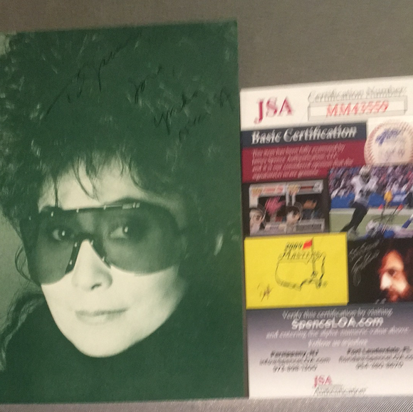 Yoko Ono autographed 4x6 BxW photo dated 1987 JSA certified