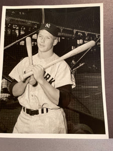 Mickey Mantle 8 x 10 type four image from 1951
