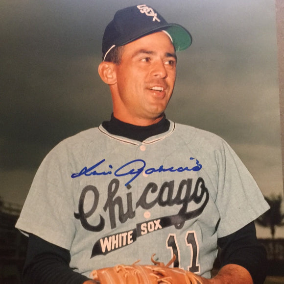 Luis Aparicio autographed 8x10 color photo