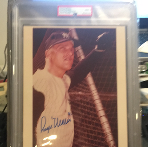 Roger Maris autographed 8x10 color photo PSA/DNA graded 9 and encapsulated