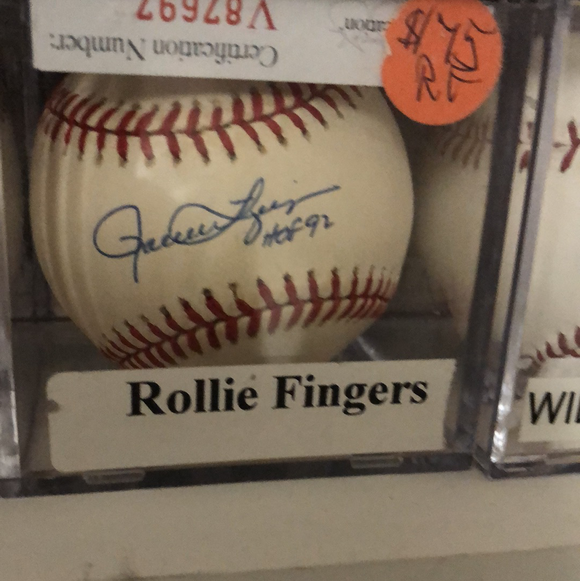 Rollie Fingers autographed MLB Baseball HOF 92
