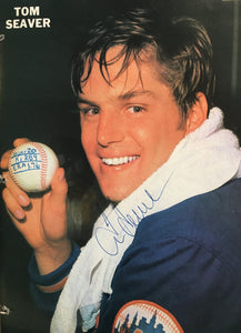 Tom Seaver autographed 8x10 color magazine photo from an old Met yearbook