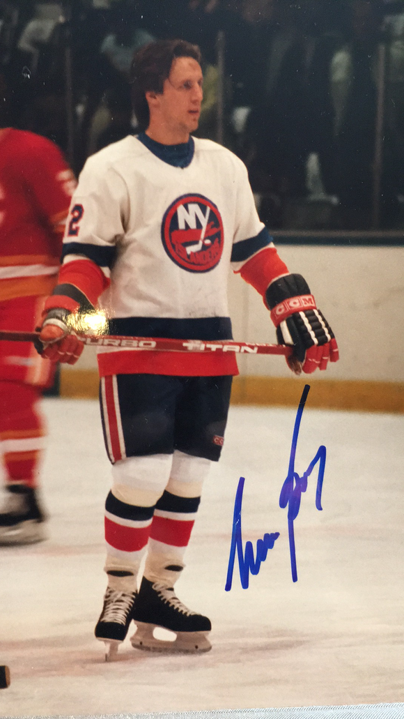 Mike Bossy 8x10 autographed color photos