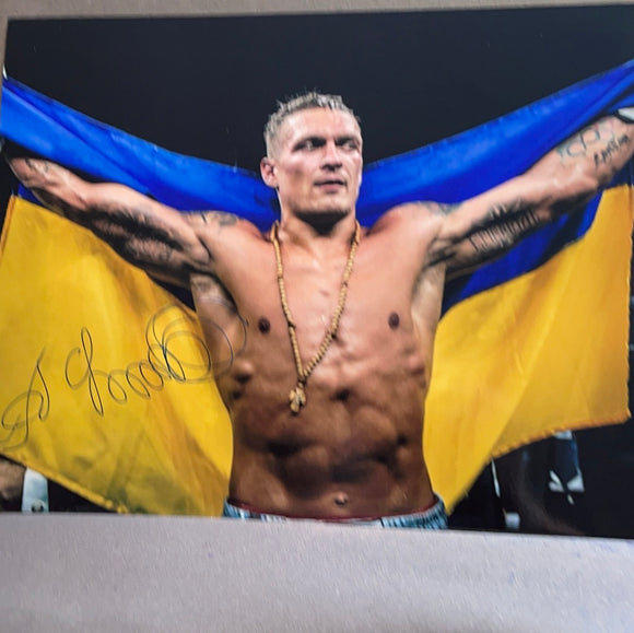 Oleksandr Usyk autographedThe New Heavyweight Champion 8x10 color photo 2 different poses