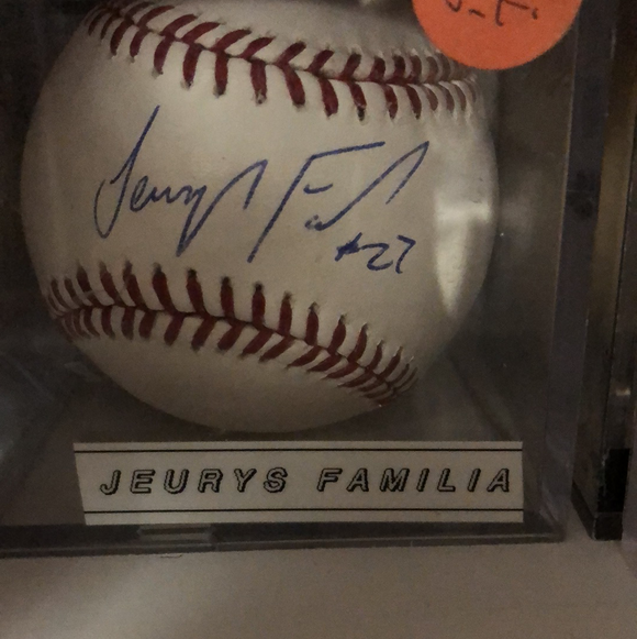 Jeurys Familia autographed MLBall - LW Sports