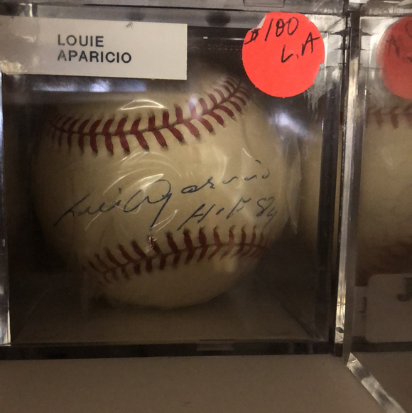 Luis Aparicio autographed MLBall HOF 84 - LW Sports