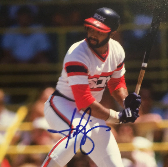 Harold Baines autographed 8x10 color photo