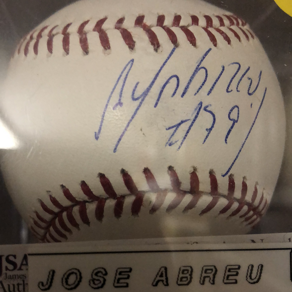 Jose Abreu autographed MLBall - LW Sports